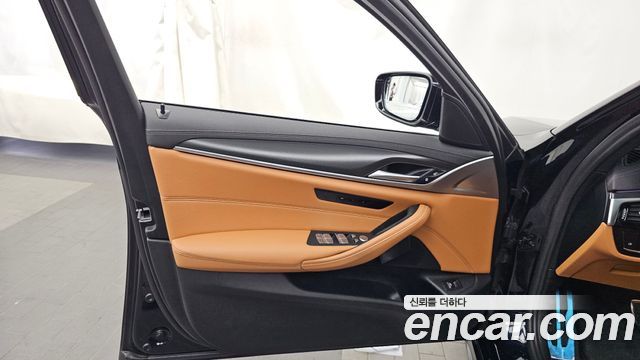 BMW 5-Series 520i M Sport