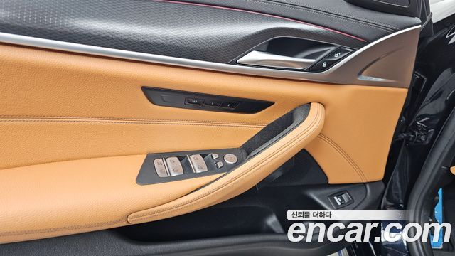 BMW 5-Series 520i M Sport