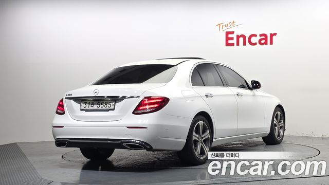 Mercedes-Benz E-Class E300 Avantgarde