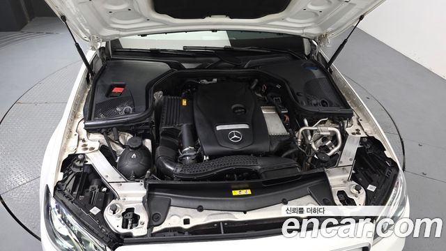 Mercedes-Benz E-Class E300 Avantgarde