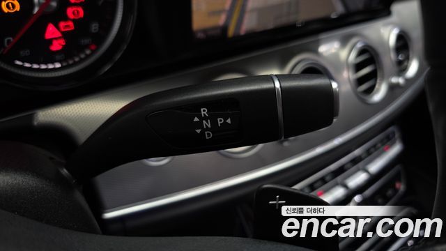 Mercedes-Benz E-Class E300 Avantgarde