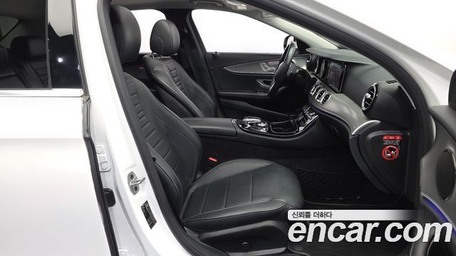 Mercedes-Benz E-Class E300 Avantgarde