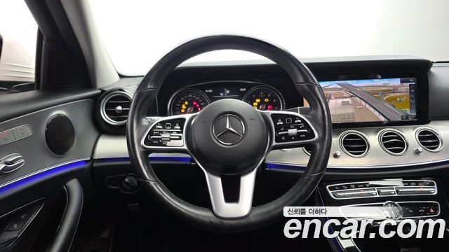 Mercedes-Benz E-Class E300 Avantgarde