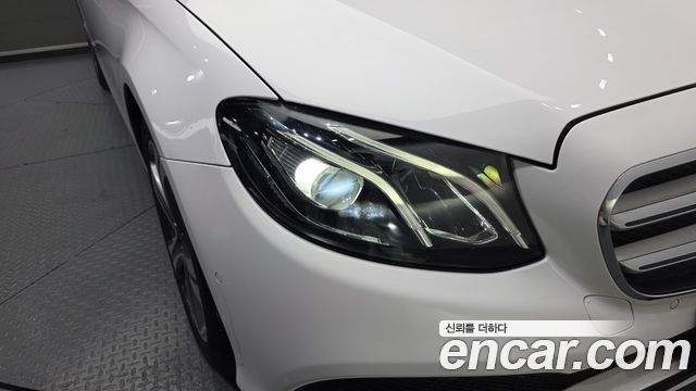 Mercedes-Benz E-Class E300 Avantgarde