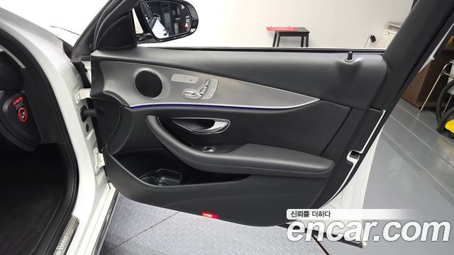 Mercedes-Benz E-Class E300 Avantgarde