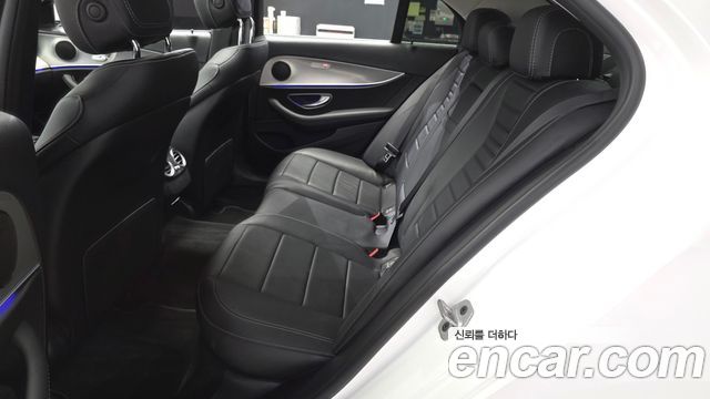 Mercedes-Benz E-Class E300 Avantgarde