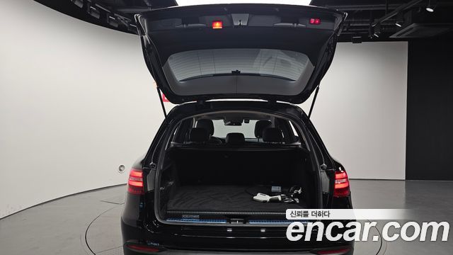 Mercedes-Benz GLC-Class GLC350e 4MATIC Premium