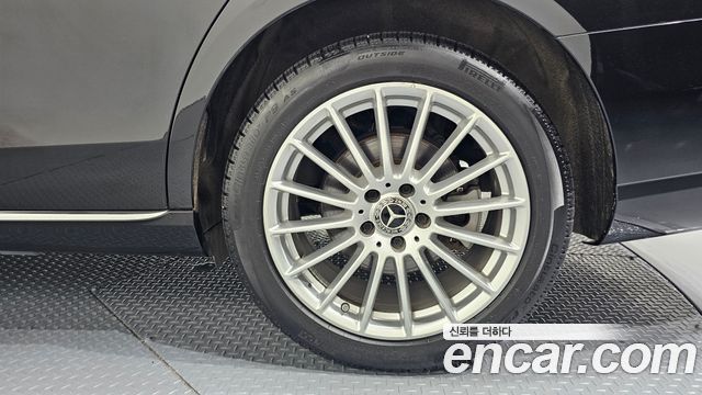 Mercedes-Benz E-Class E250 Exclusive