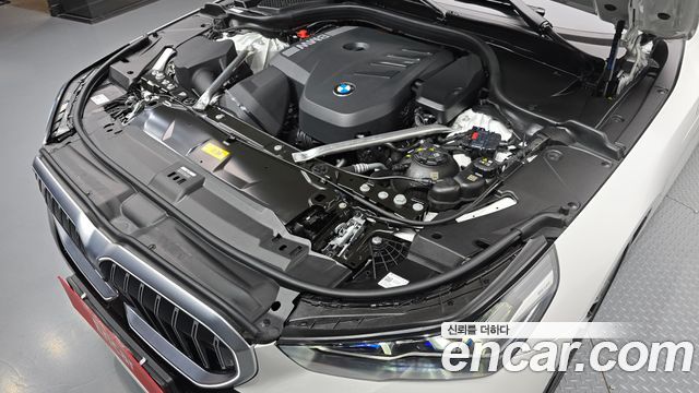 BMW 5-Series 530e M Sport