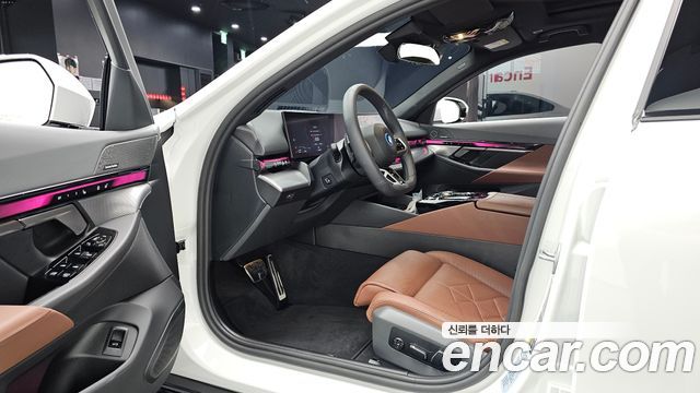BMW 5-Series 530e M Sport