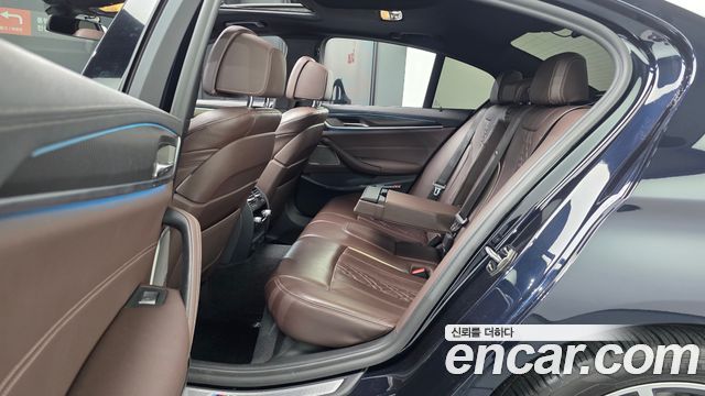 BMW 5-Series 530i xDrive M Sport Package