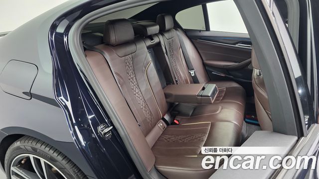 BMW 5-Series 530i xDrive M Sport Package