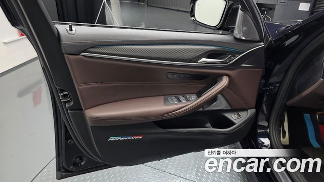 BMW 5-Series 530i xDrive M Sport Package