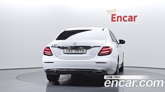 Mercedes-Benz E-Class E300 Avantgarde