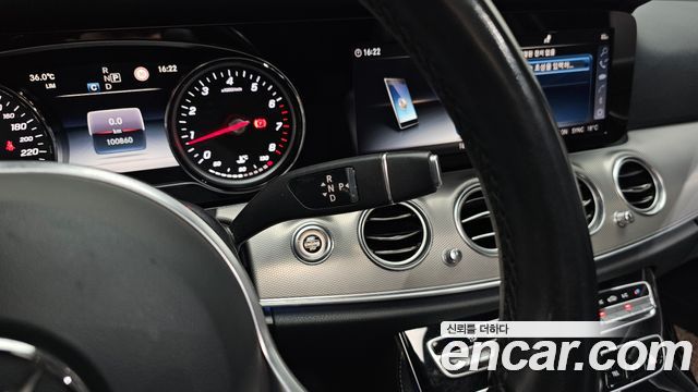Mercedes-Benz E-Class E300 Avantgarde