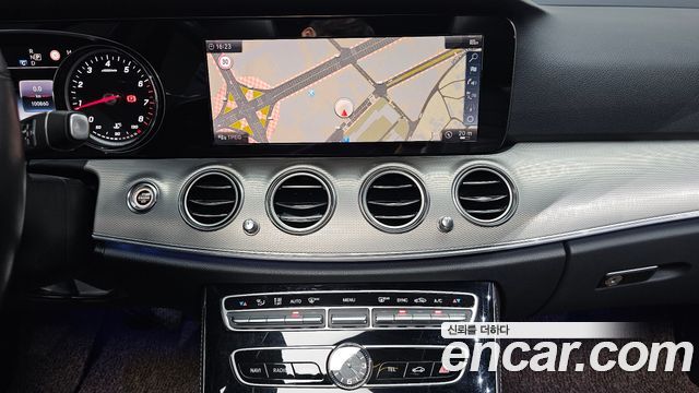 Mercedes-Benz E-Class E300 Avantgarde
