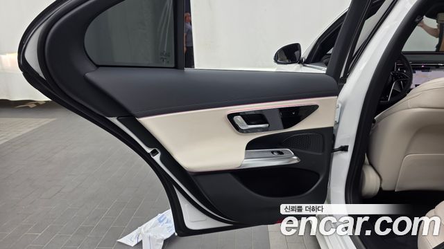 Mercedes-Benz E-Class E200 Avantgarde