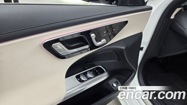 Mercedes-Benz E-Class E200 Avantgarde