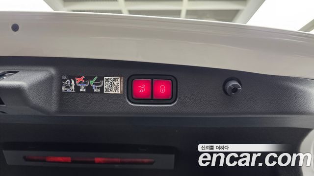 Mercedes-Benz E-Class E200 Avantgarde