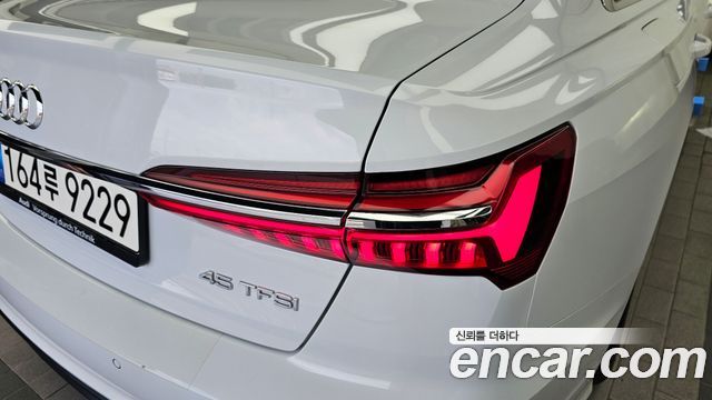Audi A6 45 TFSI Premium