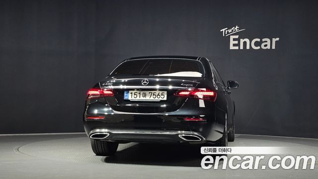 Mercedes-Benz E-Class E450 4MATIC Exclusive