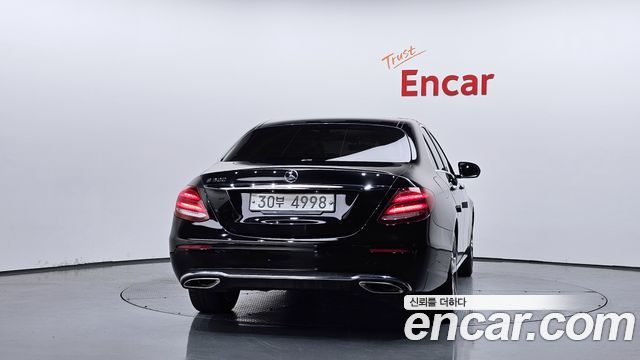 Mercedes-Benz E-Class E300 Avantgarde