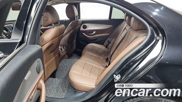 Mercedes-Benz E-Class E300 Avantgarde