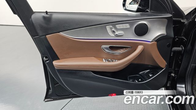 Mercedes-Benz E-Class E300 Avantgarde