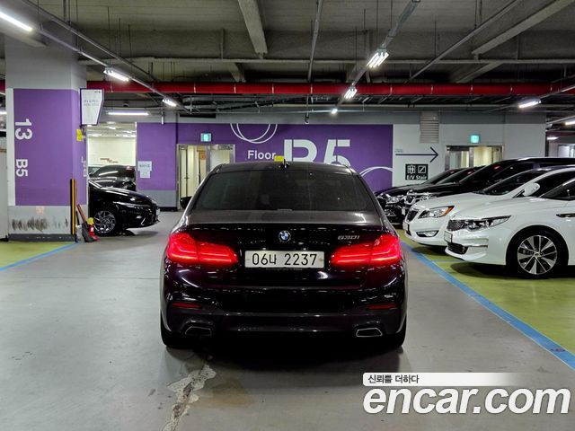 BMW 5-Series 530i M Sport Package Plus