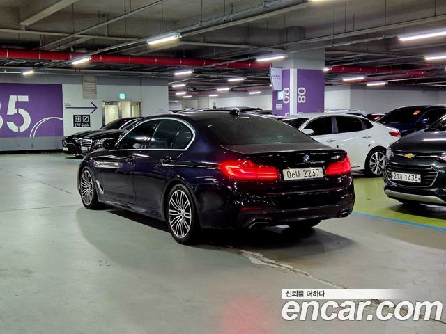 BMW 5-Series 530i M Sport Package Plus