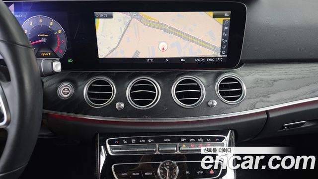 Mercedes-Benz E-Class E300 4MATIC Avnatgarde