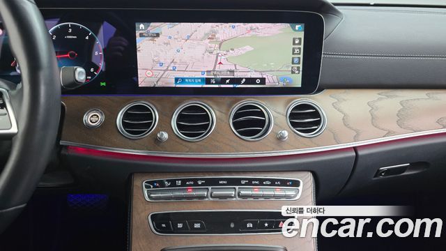 Mercedes-Benz E-Class E220d 4MATIC Exclusive