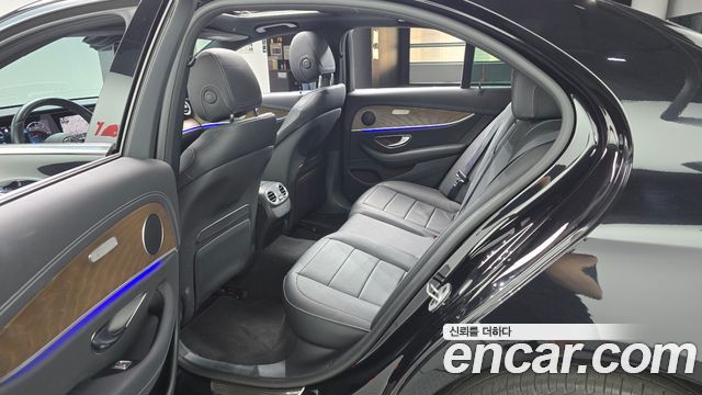 Mercedes-Benz E-Class E220d 4MATIC Exclusive