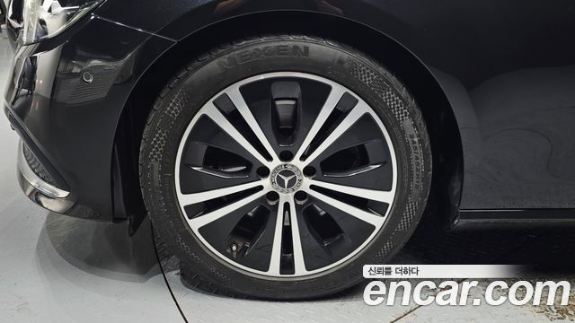 Mercedes-Benz E-Class E250 Avantgarde