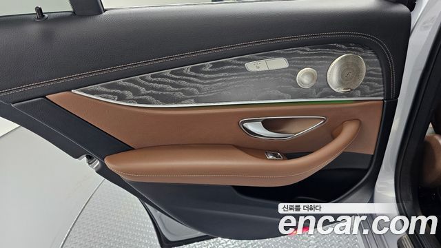 Mercedes-Benz E-Class E350 4MATIC Avantgarde