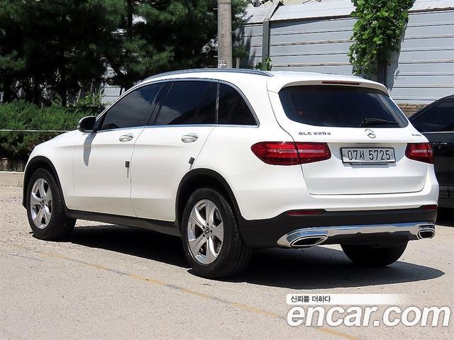 Mercedes-Benz GLC-Class GLC220 d 4MATIC