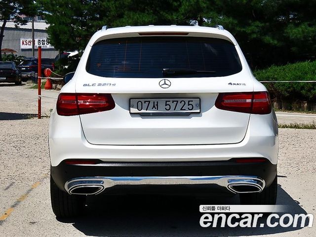 Mercedes-Benz GLC-Class GLC220 d 4MATIC