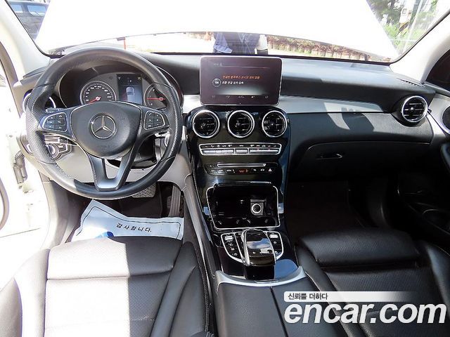 Mercedes-Benz GLC-Class GLC220 d 4MATIC