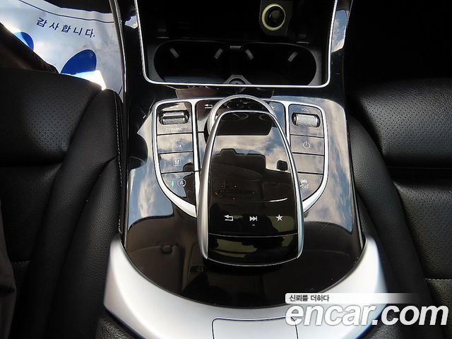 Mercedes-Benz GLC-Class GLC220 d 4MATIC