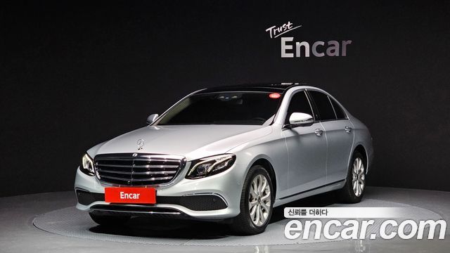 Mercedes-Benz E-Class E300 4MATIC Exclusive