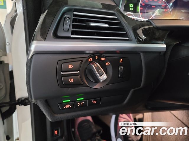 BMW 6Series (F12) 650i Convertible