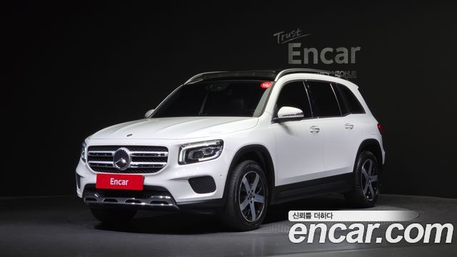 Mercedes-Benz GLB-Class GLB220