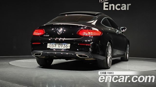 Mercedes-Benz C-Class C200 Coupe