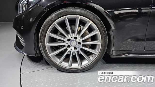 Mercedes-Benz C-Class C200 Coupe