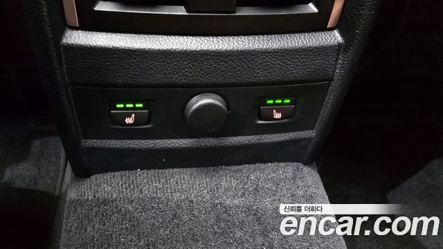 BMW 3-Series 320i Luxury