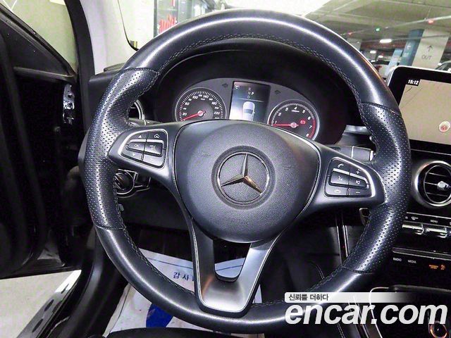 Mercedes-Benz GLC-Class GLC300 4MATIC