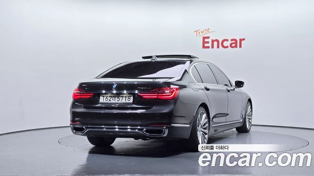 BMW 7-Series 750Li xDrive Premium