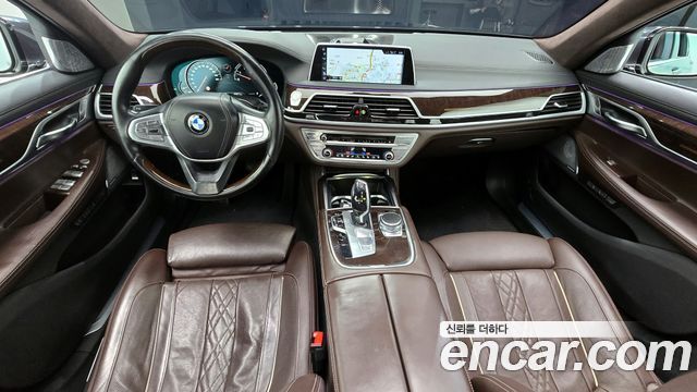 BMW 7-Series 750Li xDrive Premium