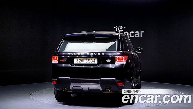 Land Rover Range Rover Sport 3.0 SDV6 HSE Dynamic