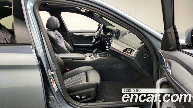 BMW 5-Series 530i M Sport Package